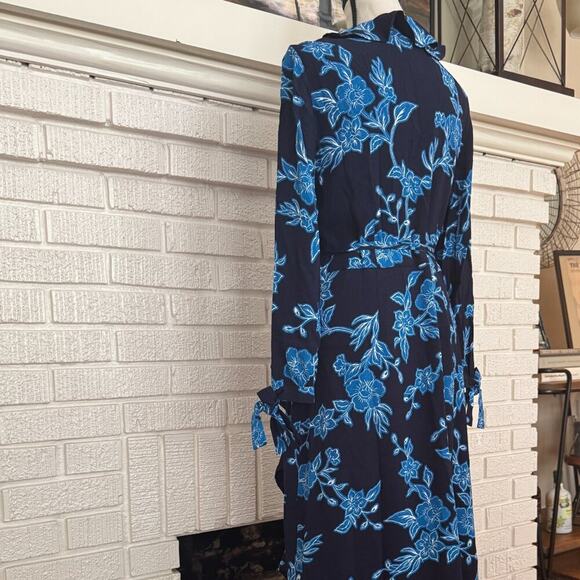 Draper James Geranium Floral Wrap Dress – Size 8 (Excellent Pre‑Owned) - Picture 8 of 11